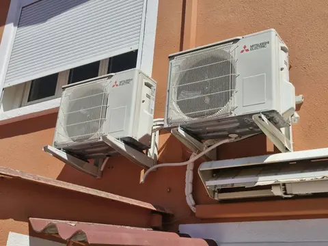 Installation complète de climatisation — chantier KP Énergie à Perpignan (photo 2)